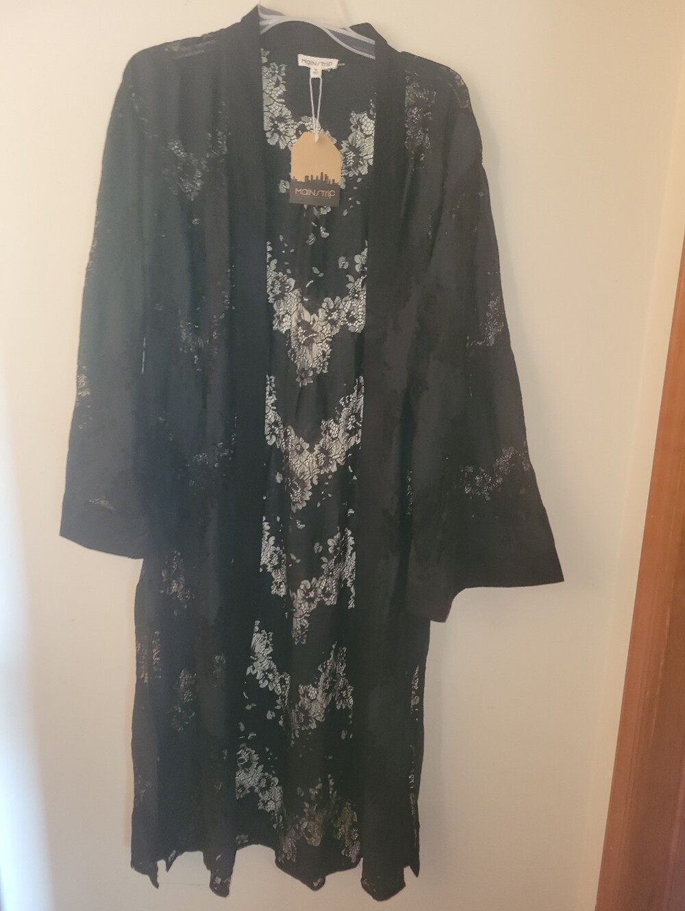Beautiful Black Lace Kimono NWT Medium Could Be Used As Swim Cover Up